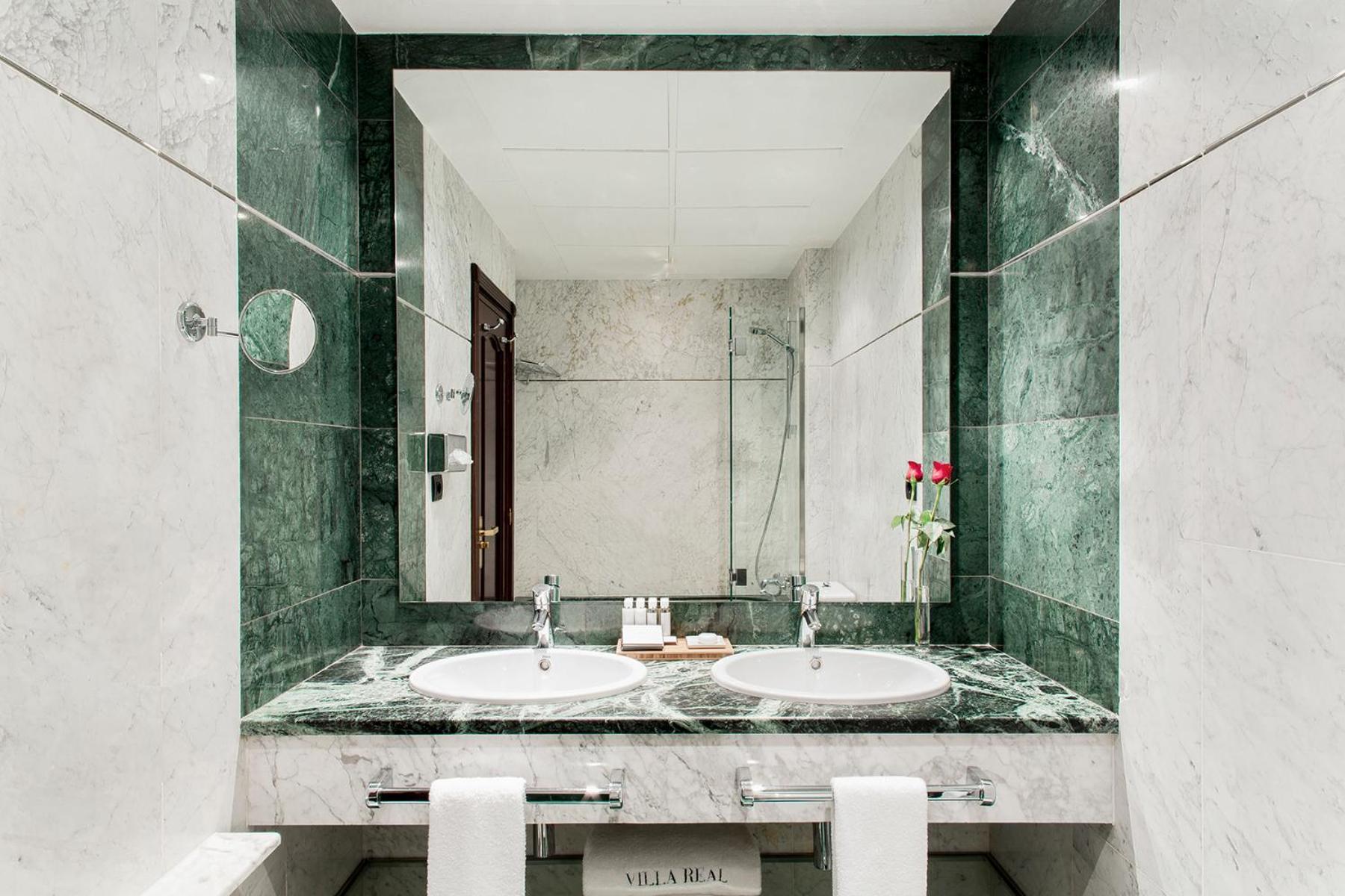 Superior Double or Twin Room City View